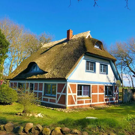 Im Reetdachhaus * Ummanz