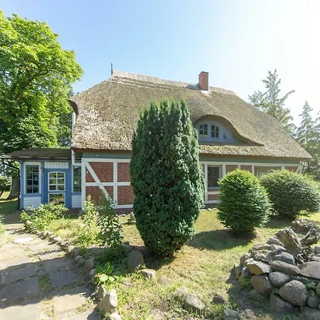 Дом отдыха Im Reetdachhaus *