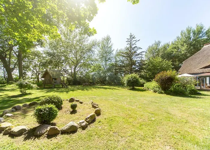 Im Reetdachhaus Dom wakacyjny Ummanz