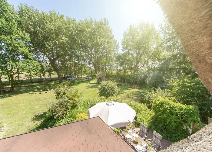 Dom wakacyjny Im Reetdachhaus